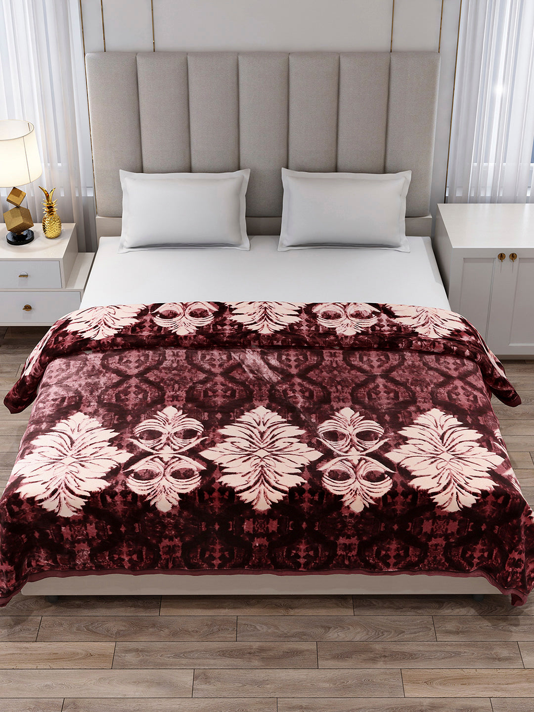 Printed Double Bed 1 Ply, 549 GSM Blanket for Mild Winter - (Roman Box)