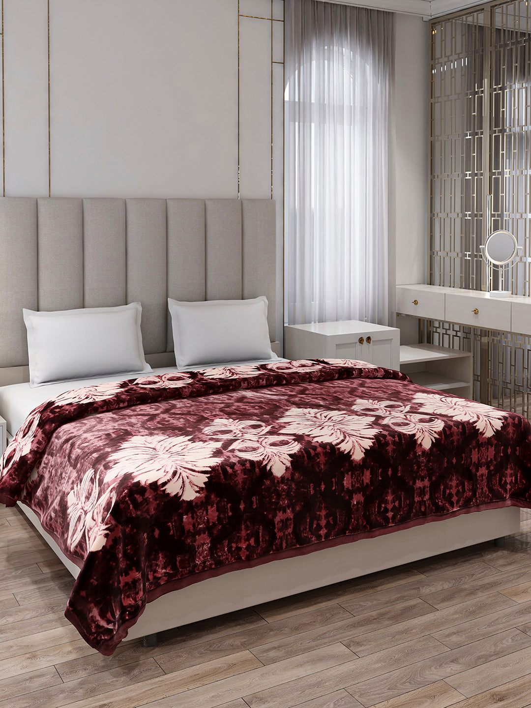 Printed Double Bed 1 Ply, 549 GSM Blanket for Mild Winter - (Roman Box)