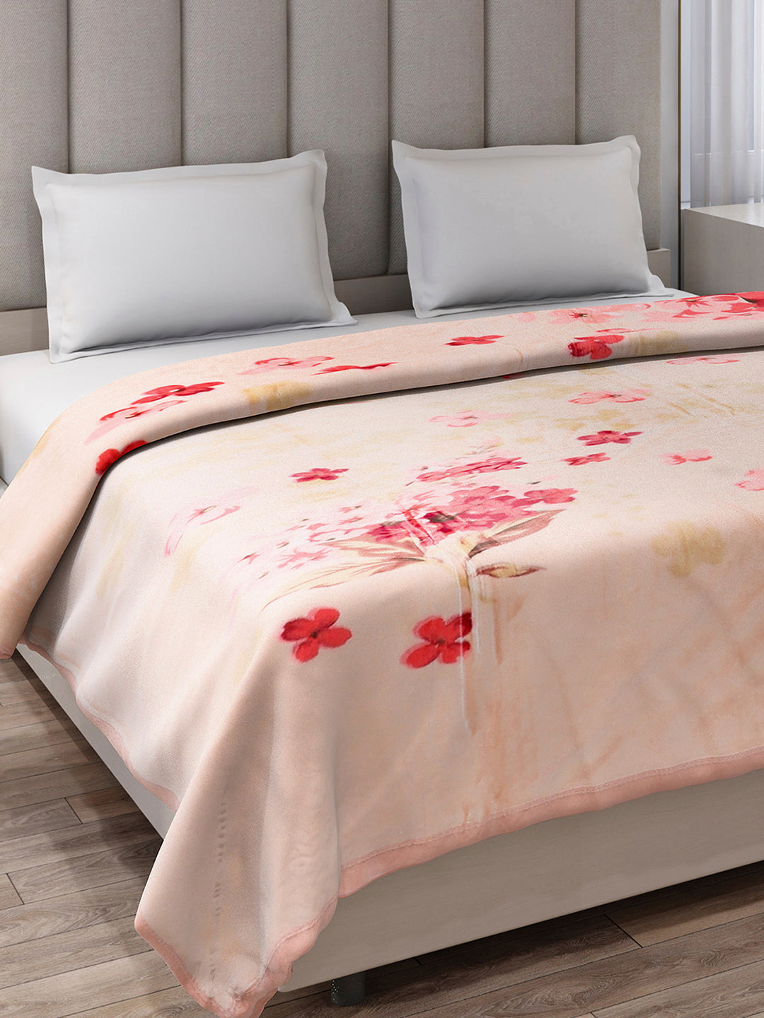 Printed Double Bed 1 Ply, 530 GSM Super Soft Blanket for Mild Winter - (Roman Plus)