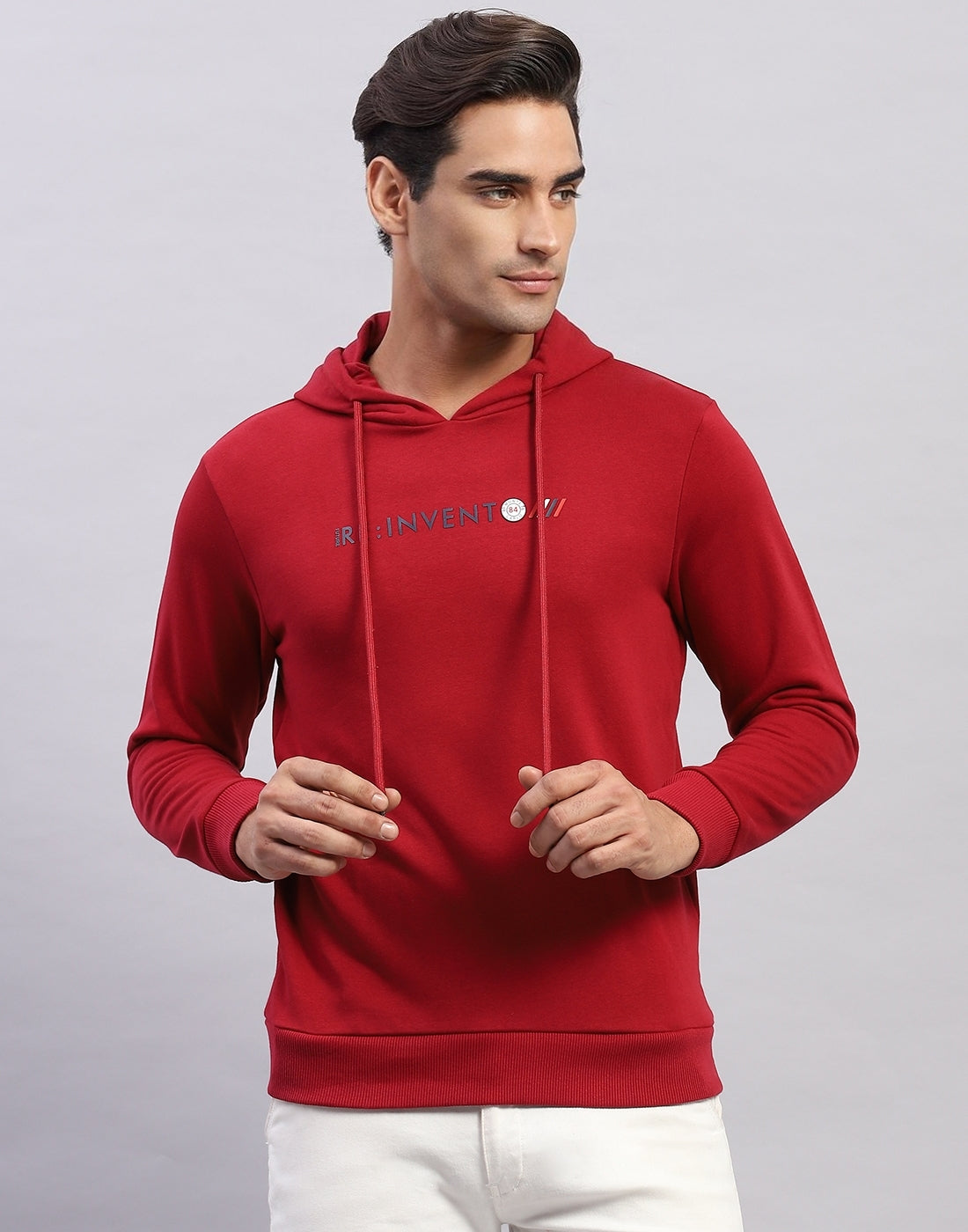 Men Red Solid Hooded Full Sleeve Sweatshirt