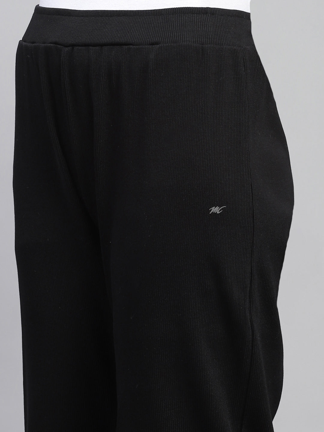 Women Black Solid Regular Fit Winter Lower