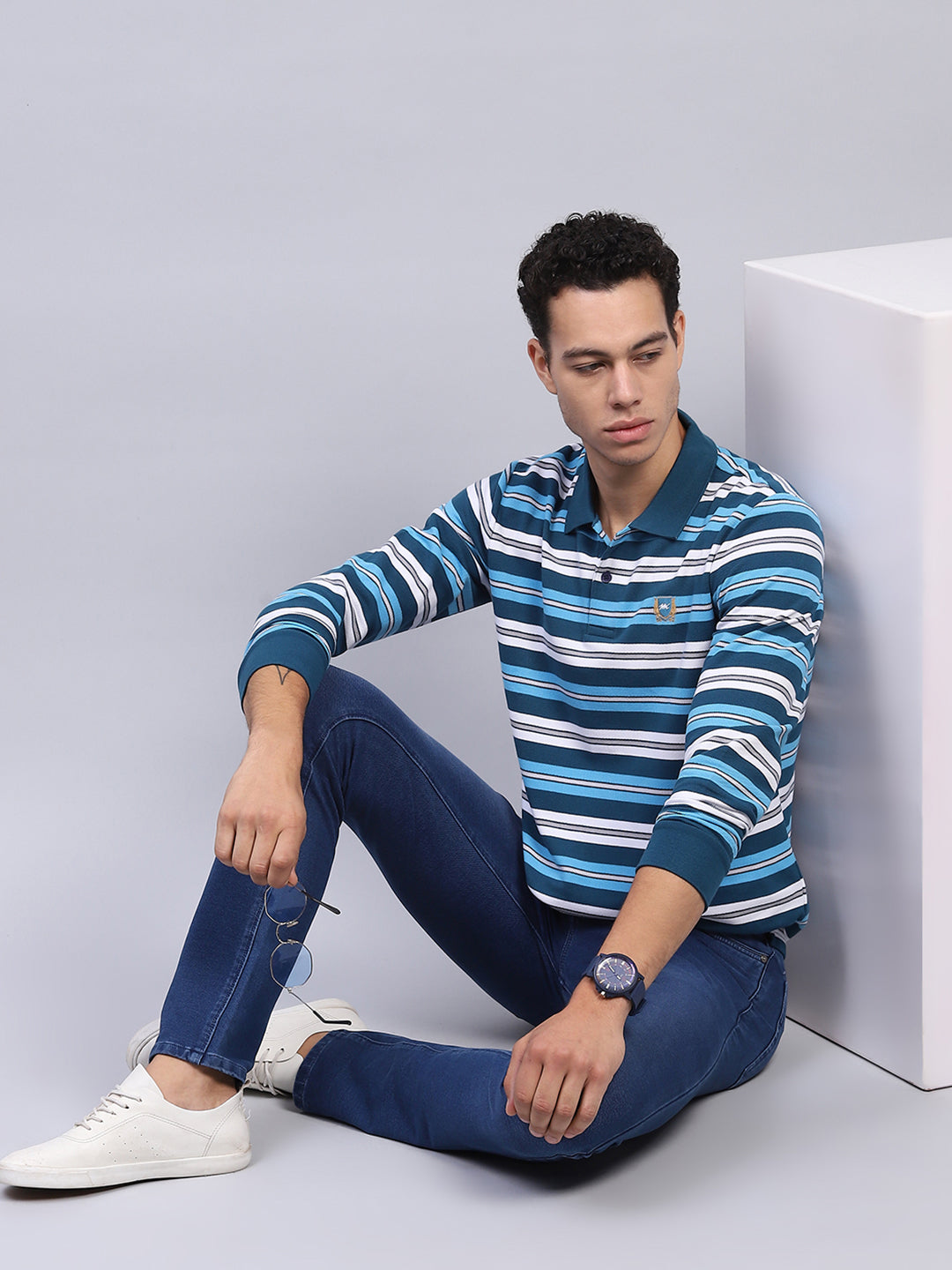 Men Blue Stripe Collar Full Sleeve Winter T-Shirt