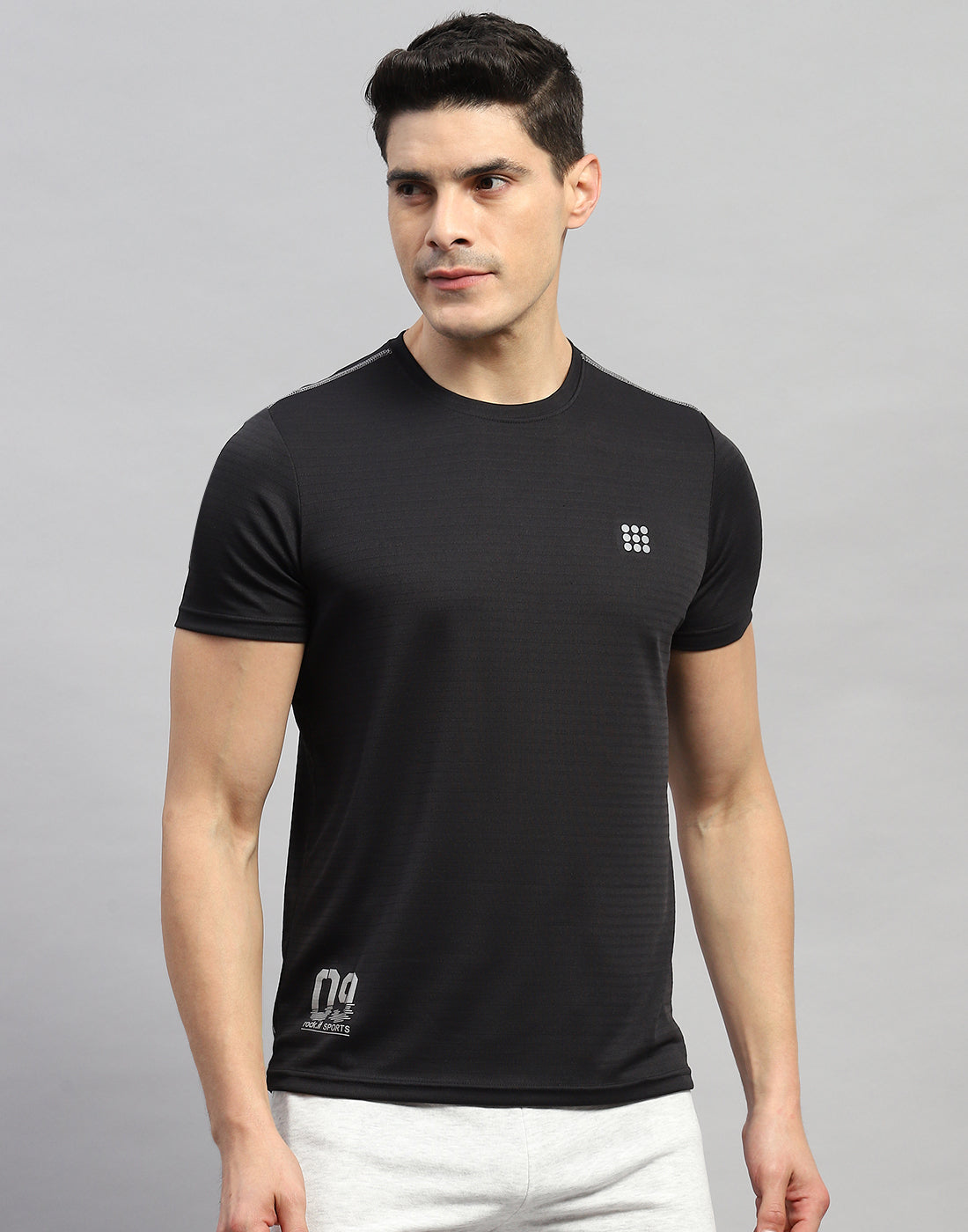 Rock.it Men Black Solid Round Neck Half Sleeve T-Shirt