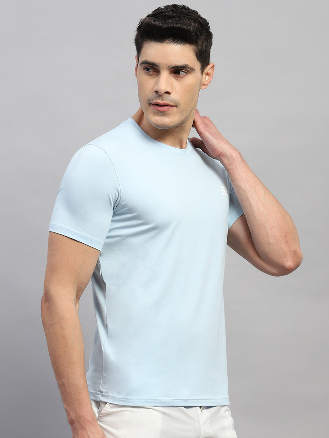 Rock.it Men Sky Blue Solid Round Neck Half Sleeve T-Shirt