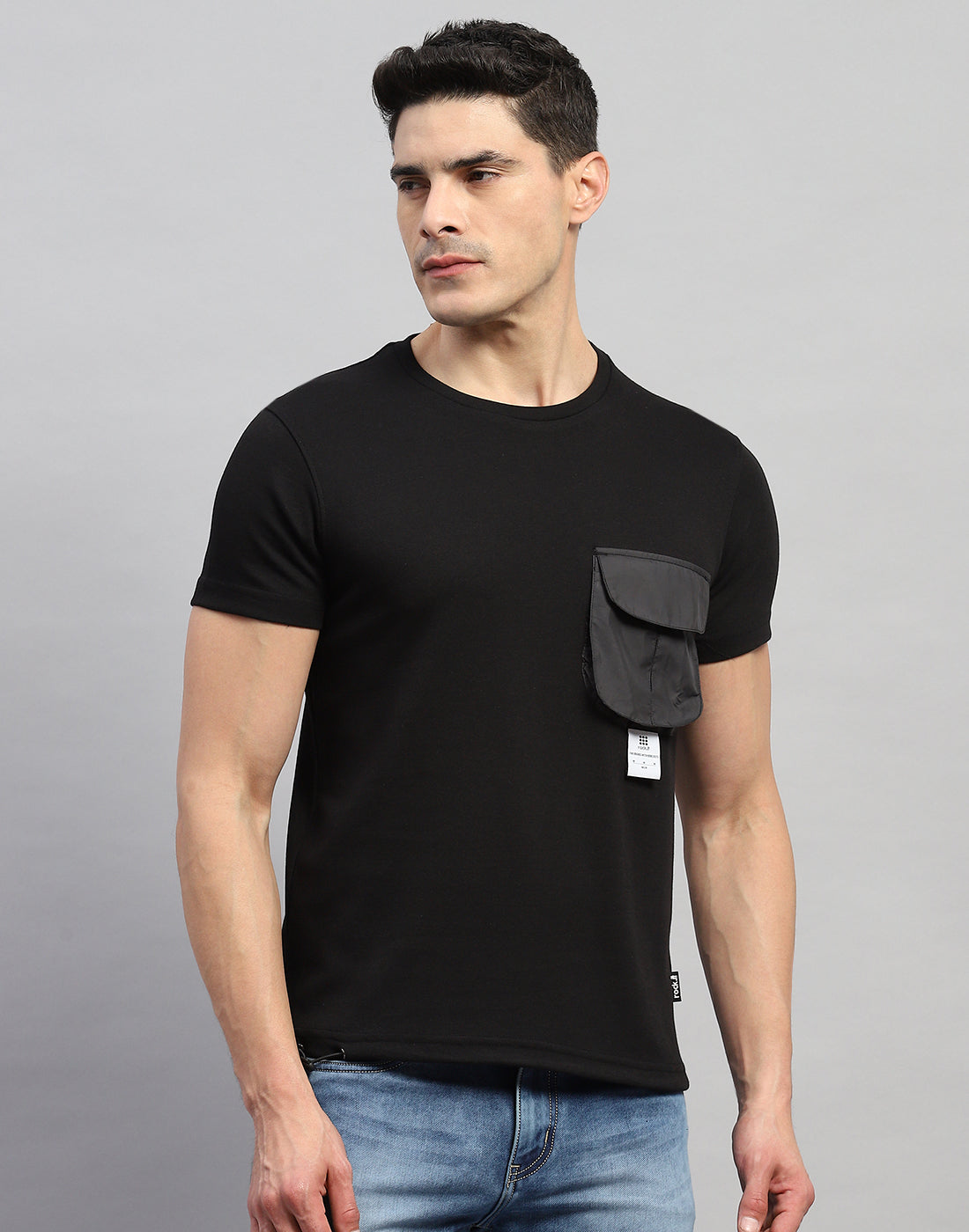 Rock.it Men Black Solid Round Neck Half Sleeve T-Shirt