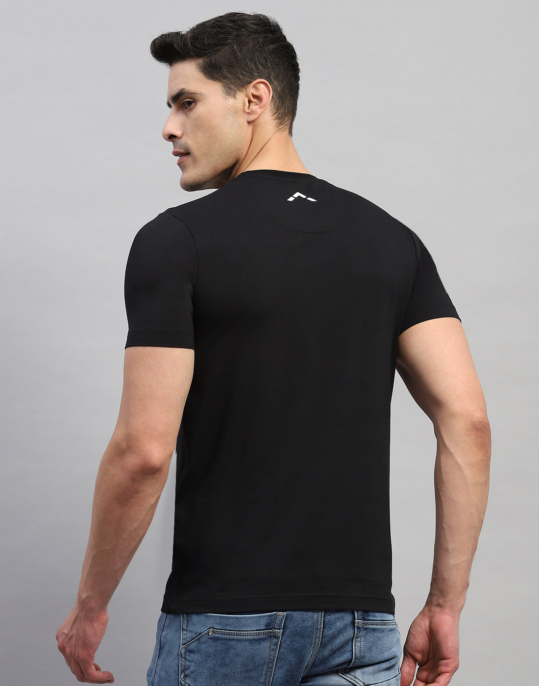 Rock.it Men Black Solid Round Neck Half Sleeve T-Shirt