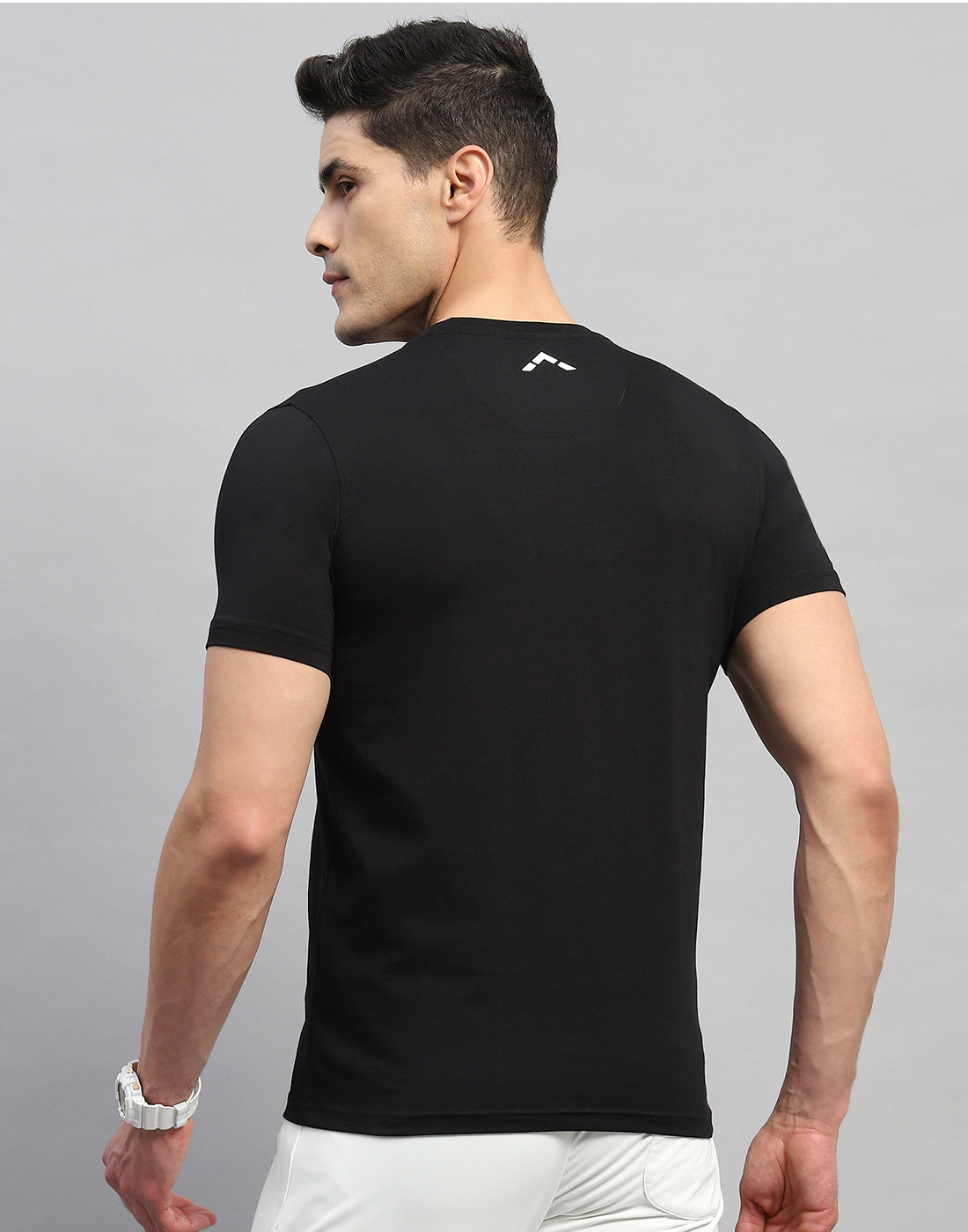 Rock.it Men Black Solid Round Neck Half Sleeve T-Shirt