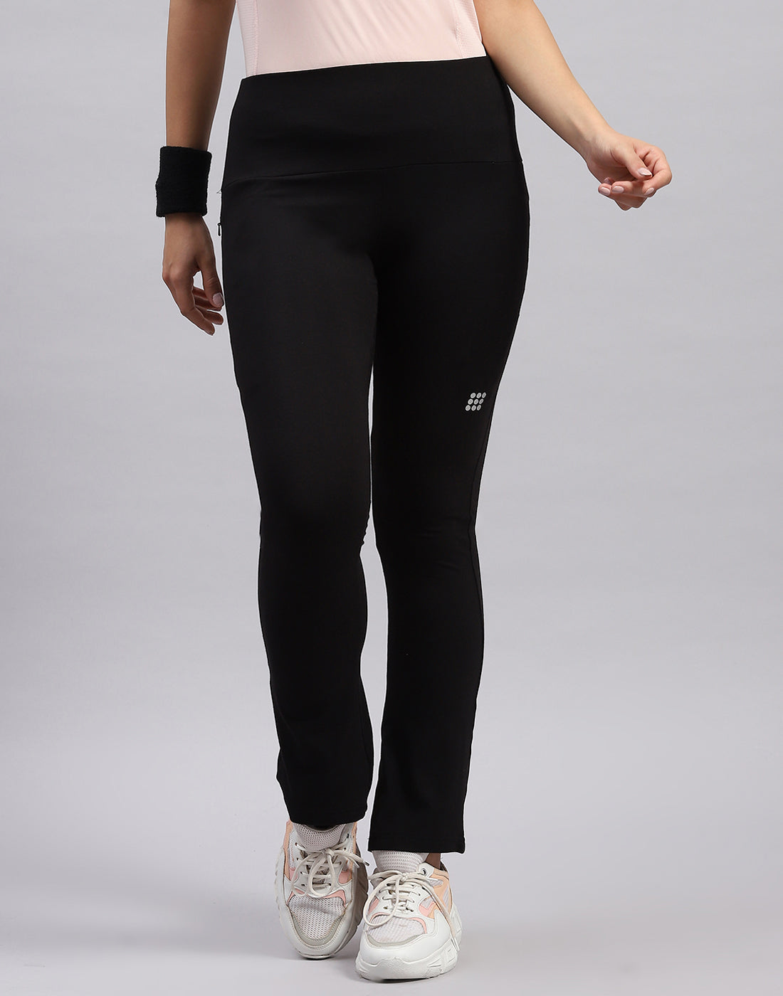 Rock.it Women Black Solid Regular Fit Yoga Pant