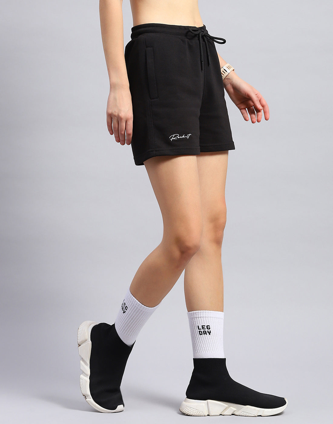 Rock.it Women Black Solid Regular Fit Short