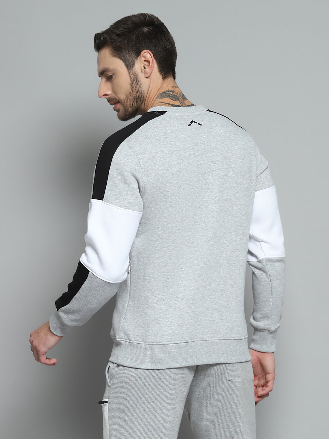 Rock.it Men Grey Printed Round Neck Full Sleeve Sweatshirt