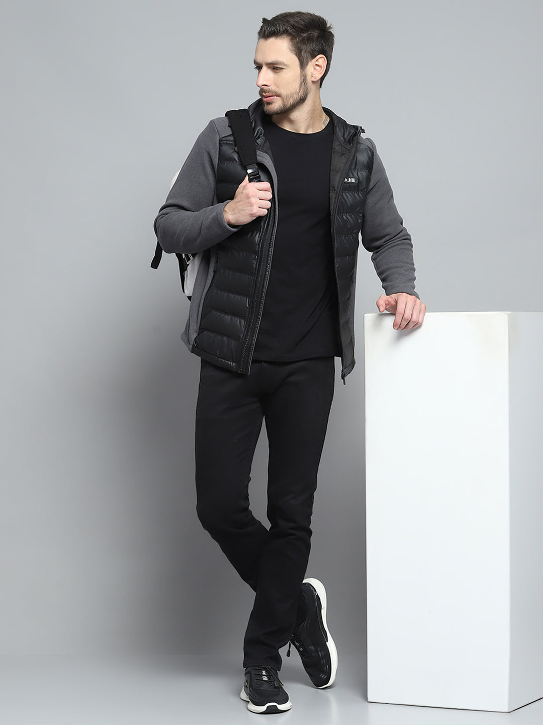 Rock.it Men Charcoal Solid Hooded Full Sleeve Jacket