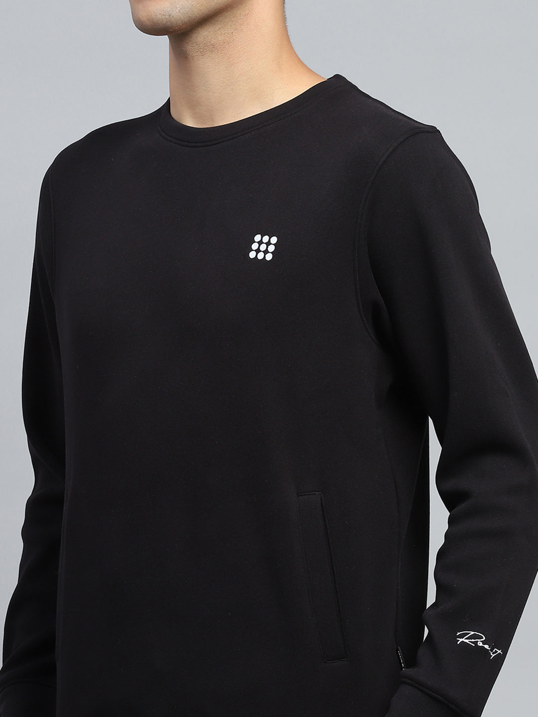 Rock.it Men Black Solid Round Neck Full Sleeve Sweatshirt