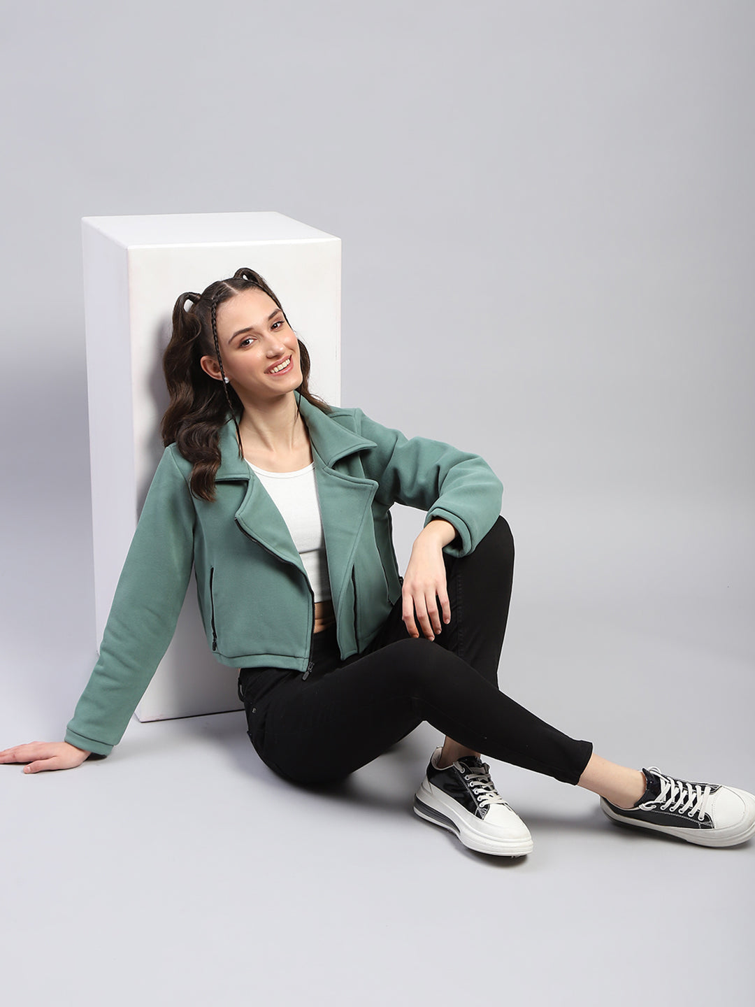 Rock.it Women Green Solid Collar Full Sleeve Jacket