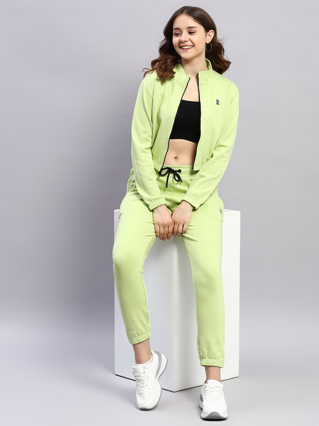 Rock.it Women Green Solid Mock Neck Full Sleeve Tracksuit
