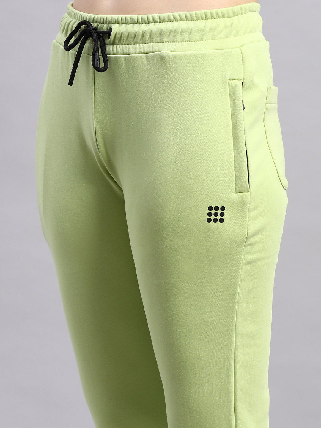 Rock.it Women Green Solid Mock Neck Full Sleeve Tracksuit