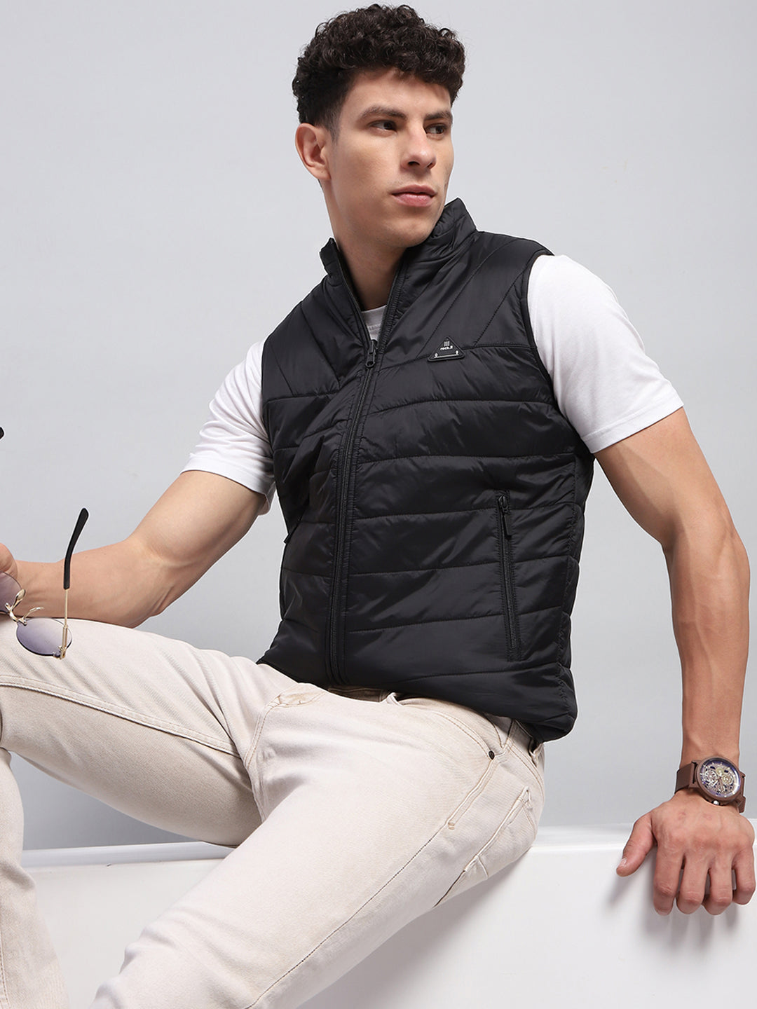 Rock.it Men Black Solid Mock Neck Sleeveless Jacket