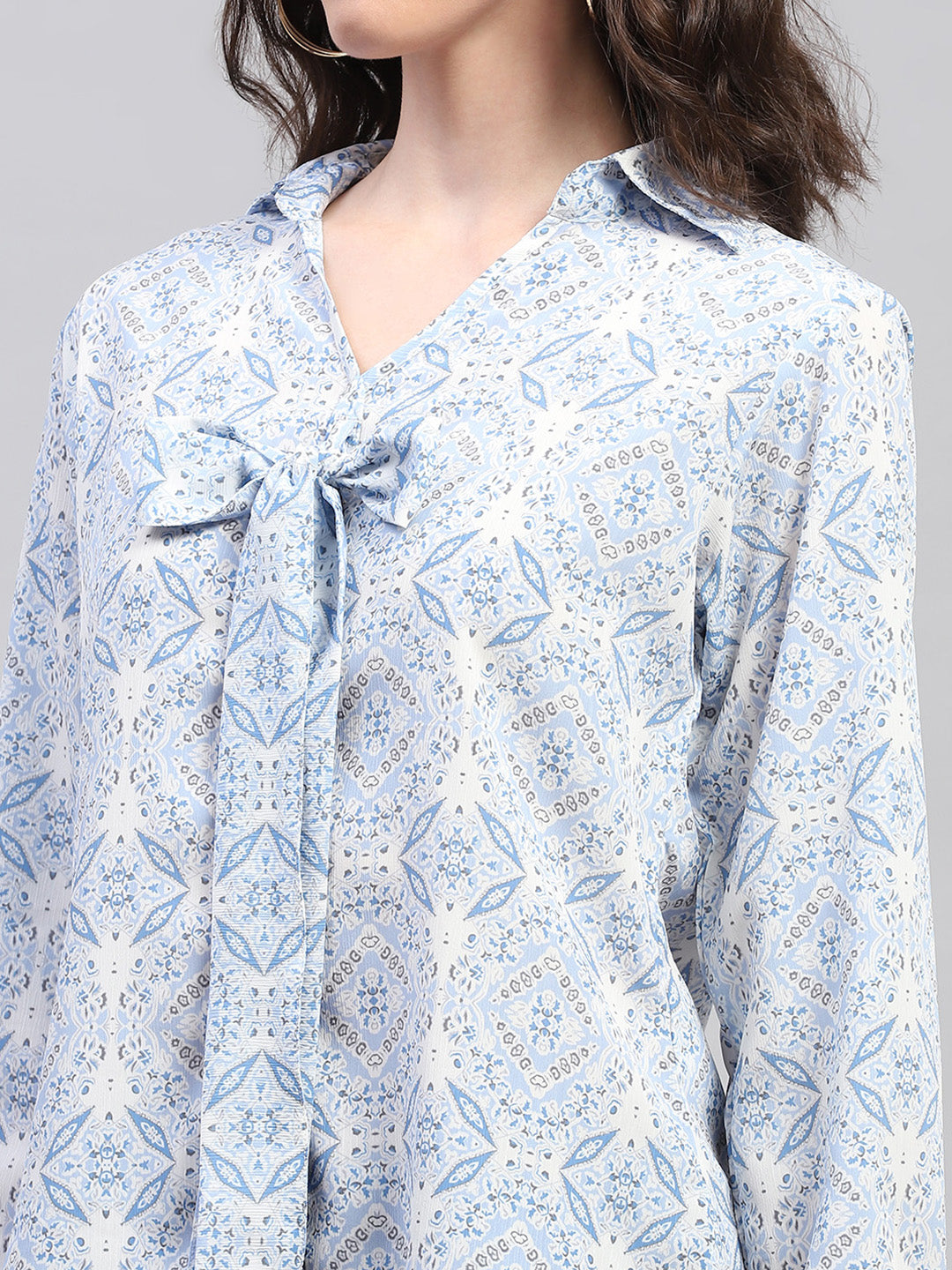 Women Blue Printed Collar Full Sleeve Top