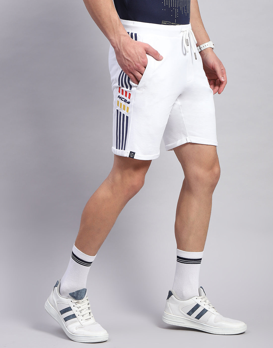 Men White Printed Regular Fit Bermuda