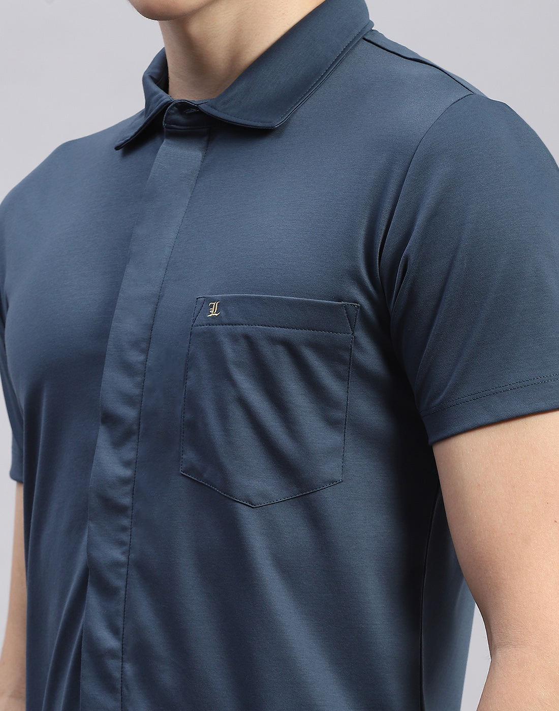 Men Teal Blue Solid Collar Half Sleeve Shirt