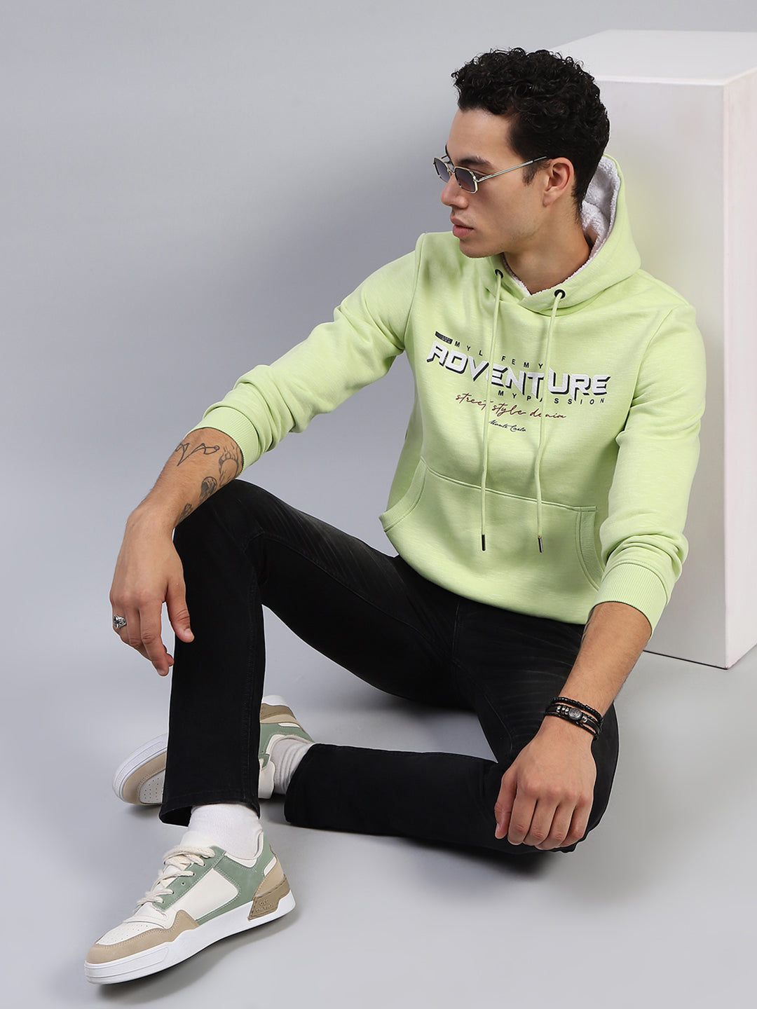 Men Green Printed Hooded Full Sleeve Sweatshirt