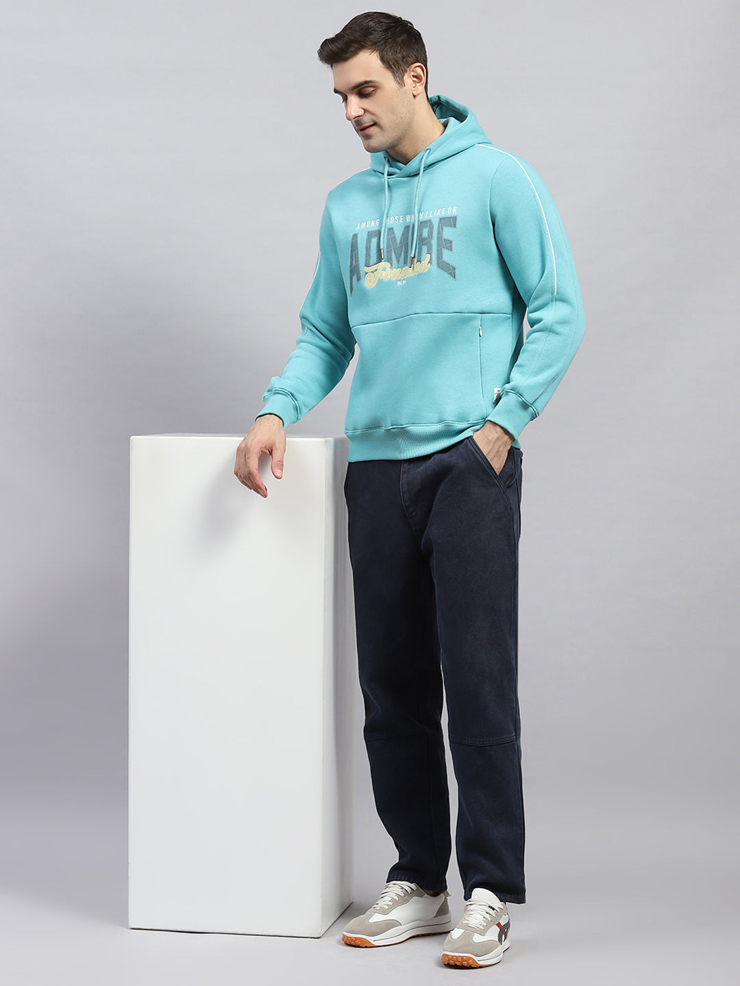 Men Blue Printed Hooded Full Sleeve Sweatshirt