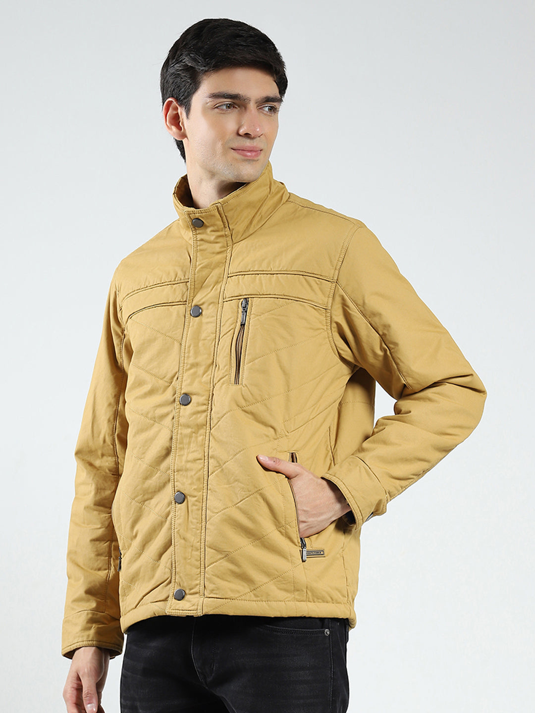 Men Yellow Solid Collar Full Sleeve Jacket