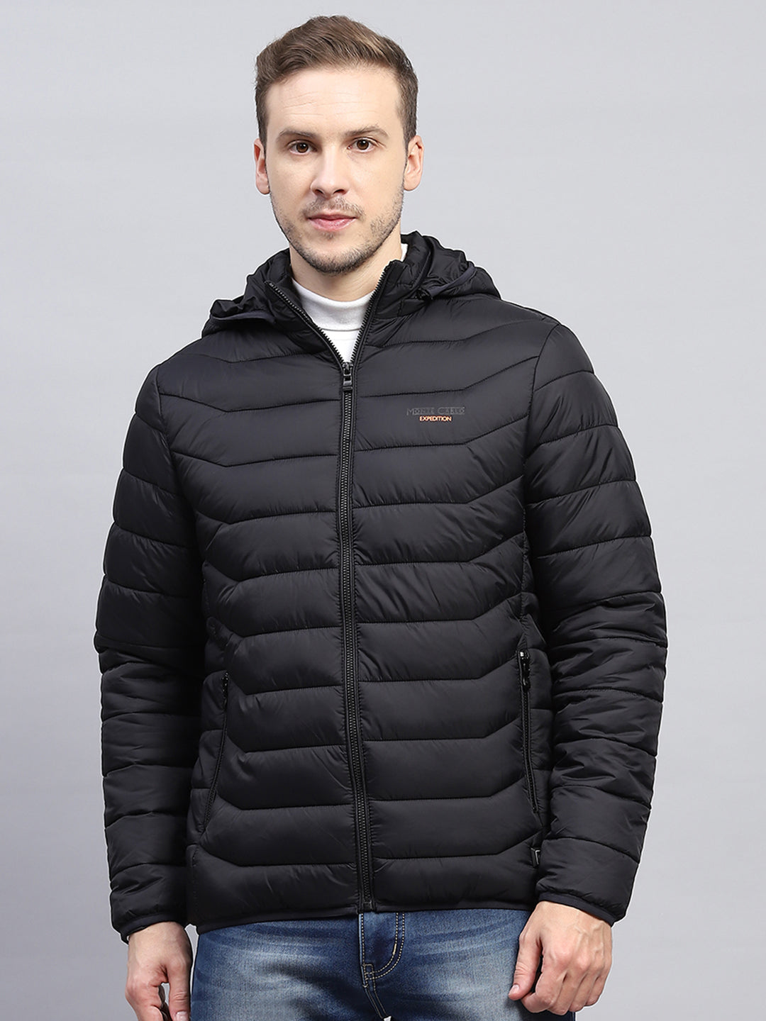 Men Black Solid Hooded Full Sleeve Heating Jacket
