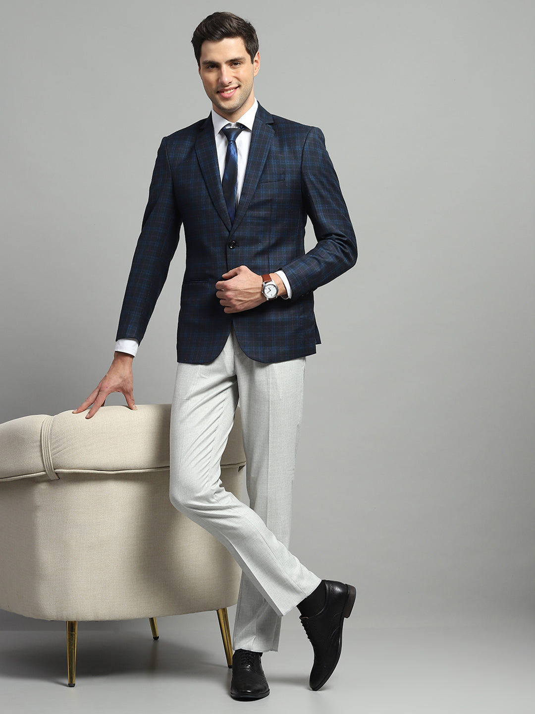 Luxuria Men Blue Solid Notch Lapel Collar Full Sleeve Blazer