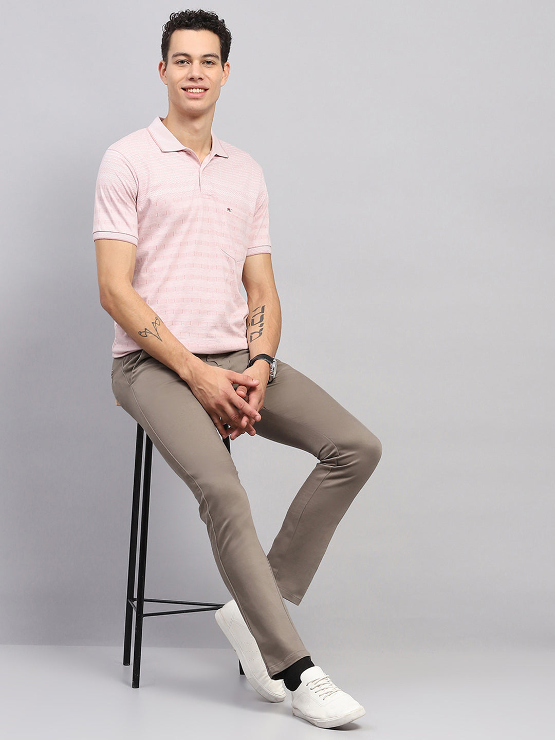 Men Pink Stripe Collar Half Sleeve T-Shirt