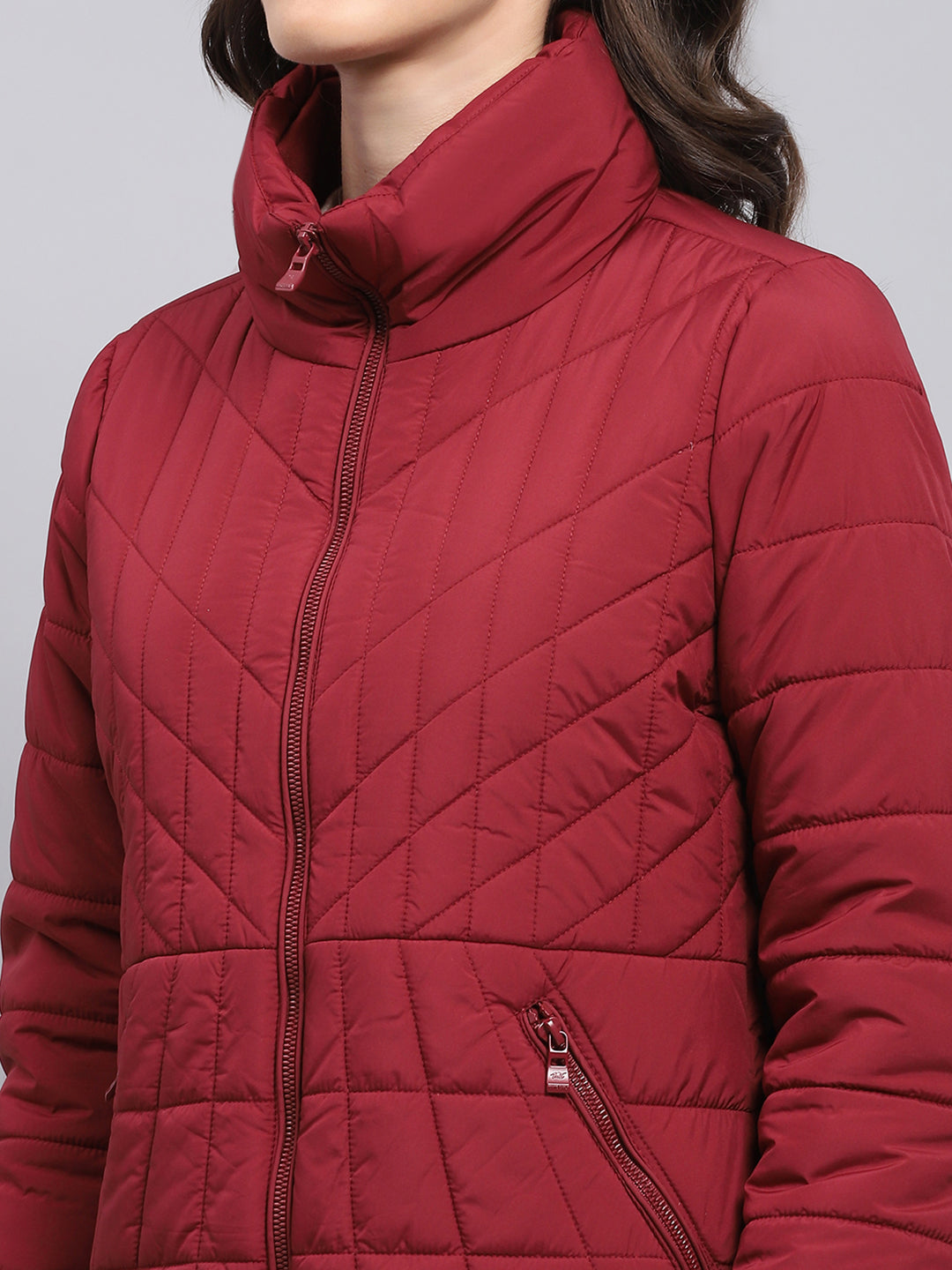 Women Maroon Solid High Neck Full Sleeve Heating Jacket