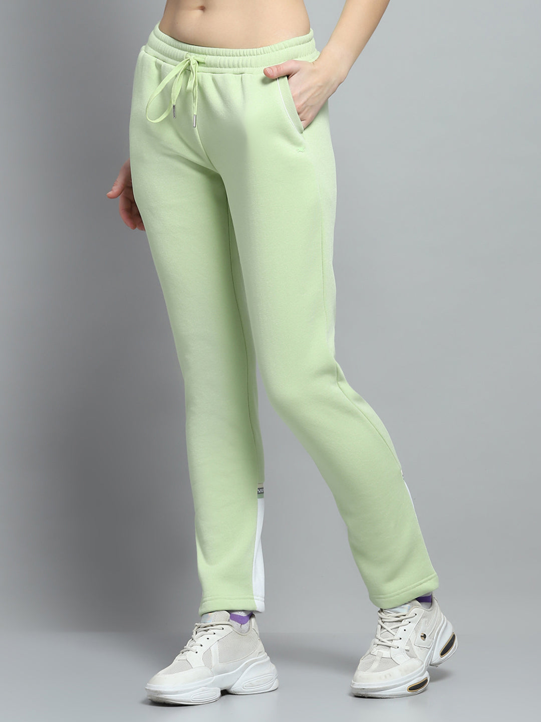 Women Green Solid Hooded Full Sleeve Tracksuit