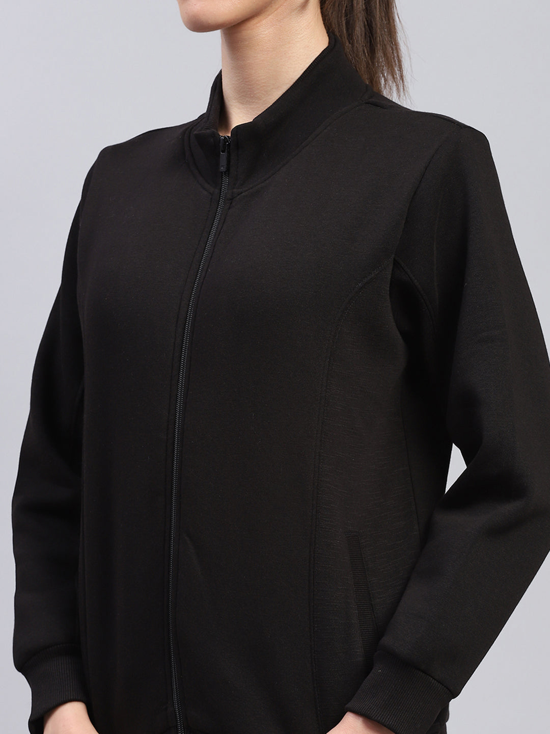 Women Black Solid Mock Neck Full Sleeve Sweatshirt