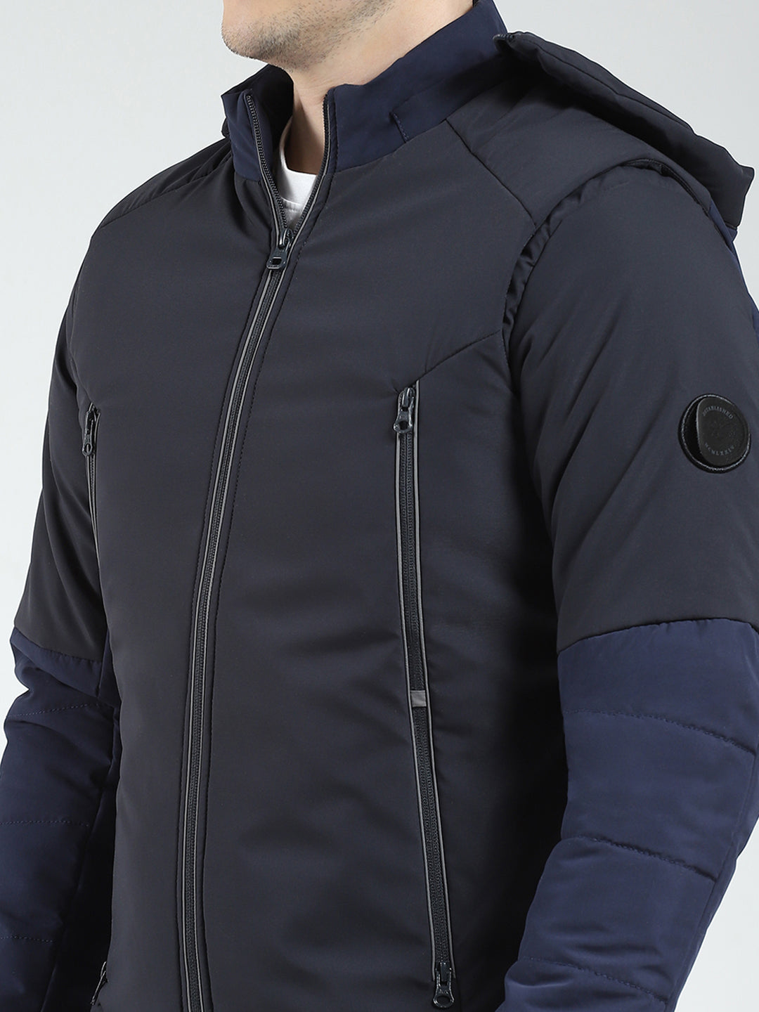 Men Black Solid Hooded Full Sleeve Jacket