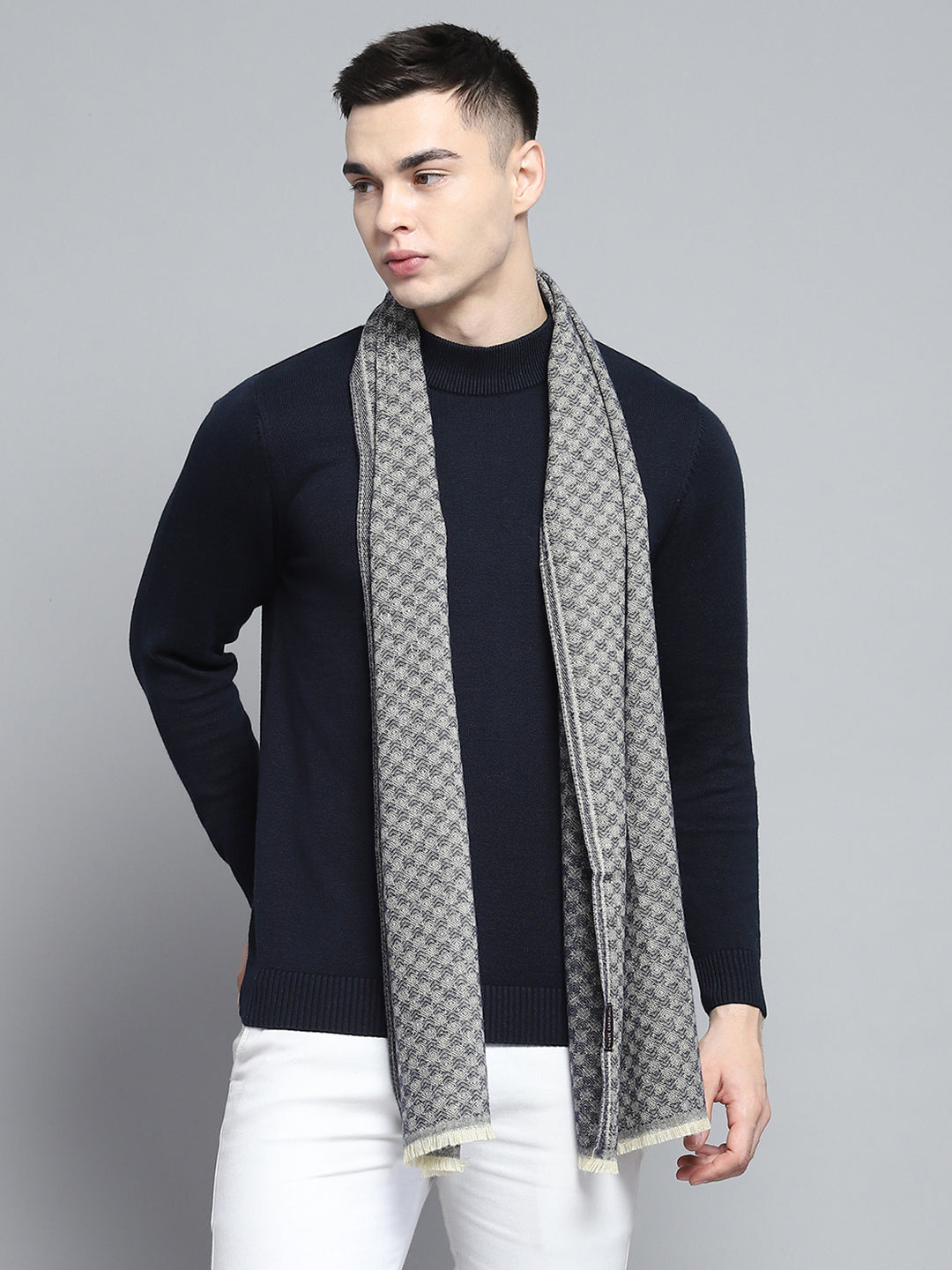 Men Grey Self Design Muffler