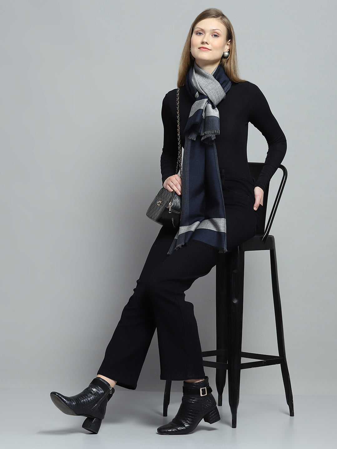 Women Navy Blue Self Design Stole