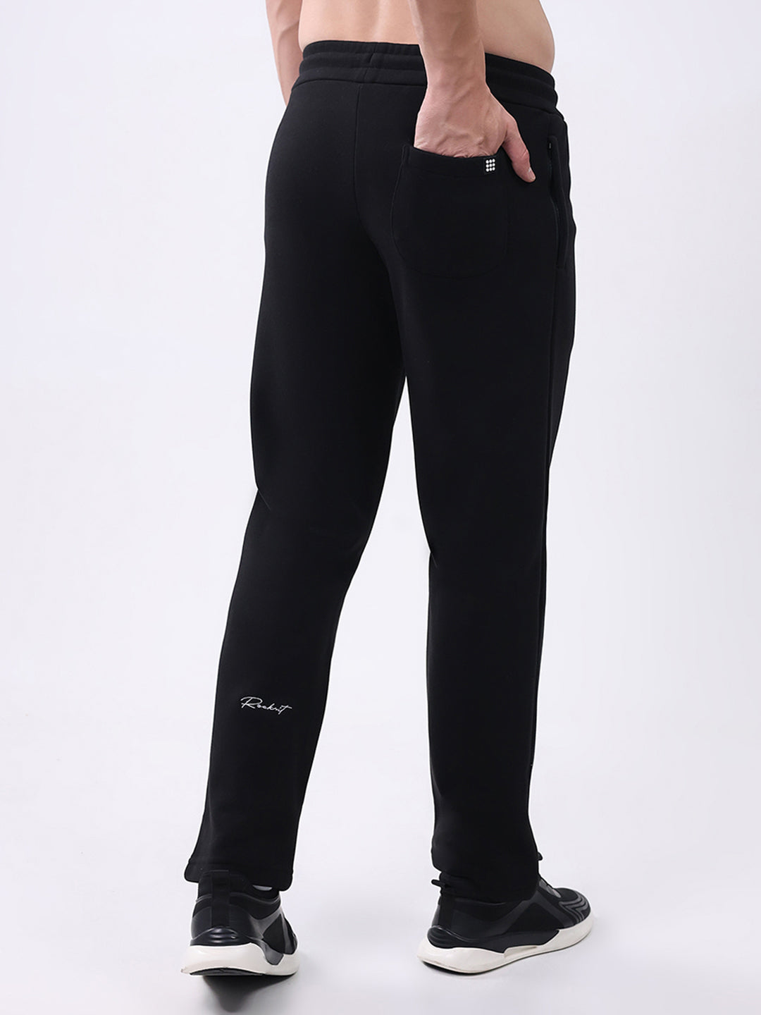 Rock.it Men Black Solid Regular Fit Winter Lower