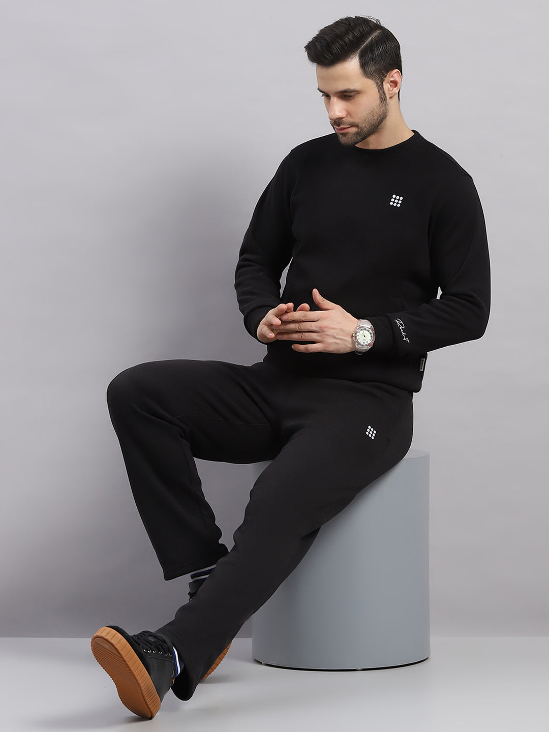 Rock.it Men Black Solid Round Neck Full Sleeve Winter Tracksuit