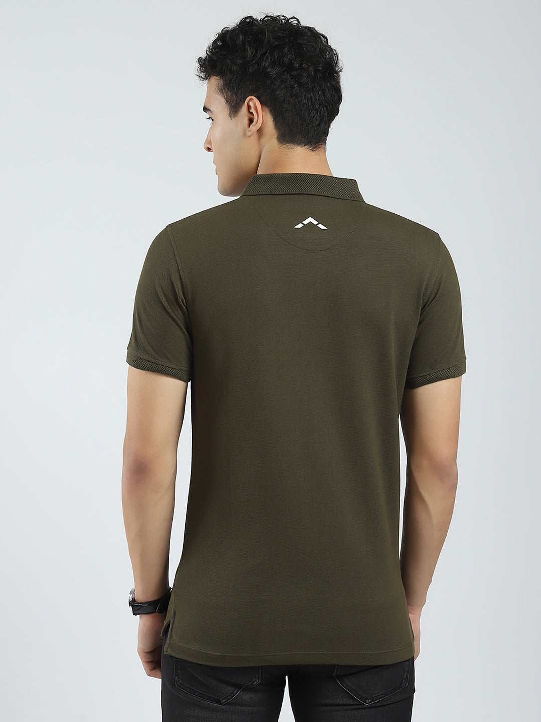 Rock.it Men Olive Solid Collar Half Sleeve T-Shirt