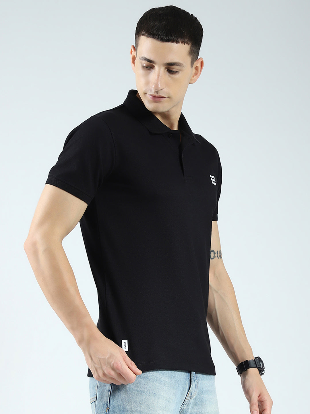 Rock.it Men Black Solid Collar Half Sleeve T-Shirt