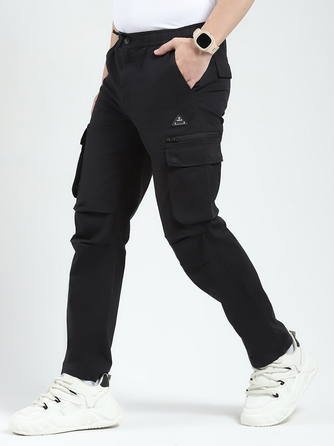 Rock.it Men Black Solid Regular Fit Cargo