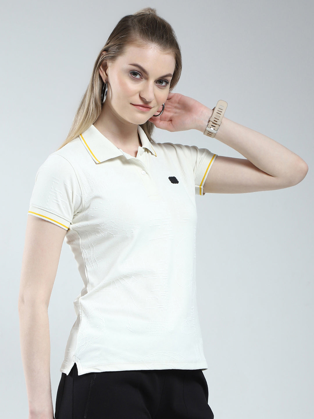 Rock.it Women Off White Solid Collar Half Sleeve T-Shirt