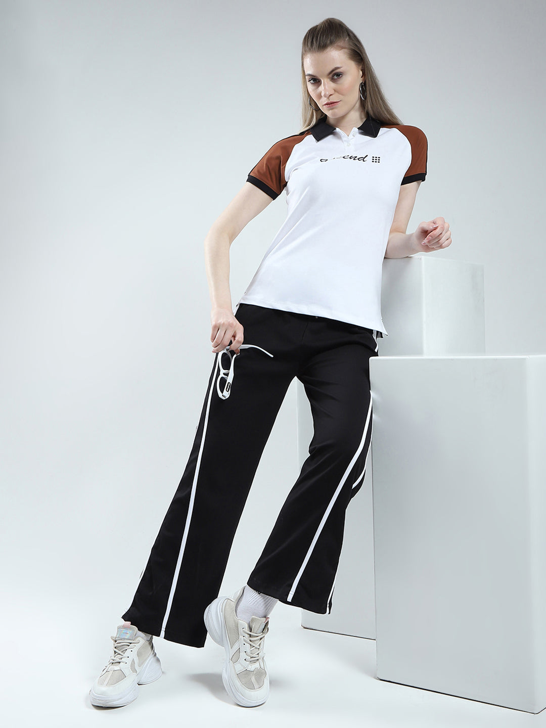 Rock.it Women Black Solid Regular Fit Lower