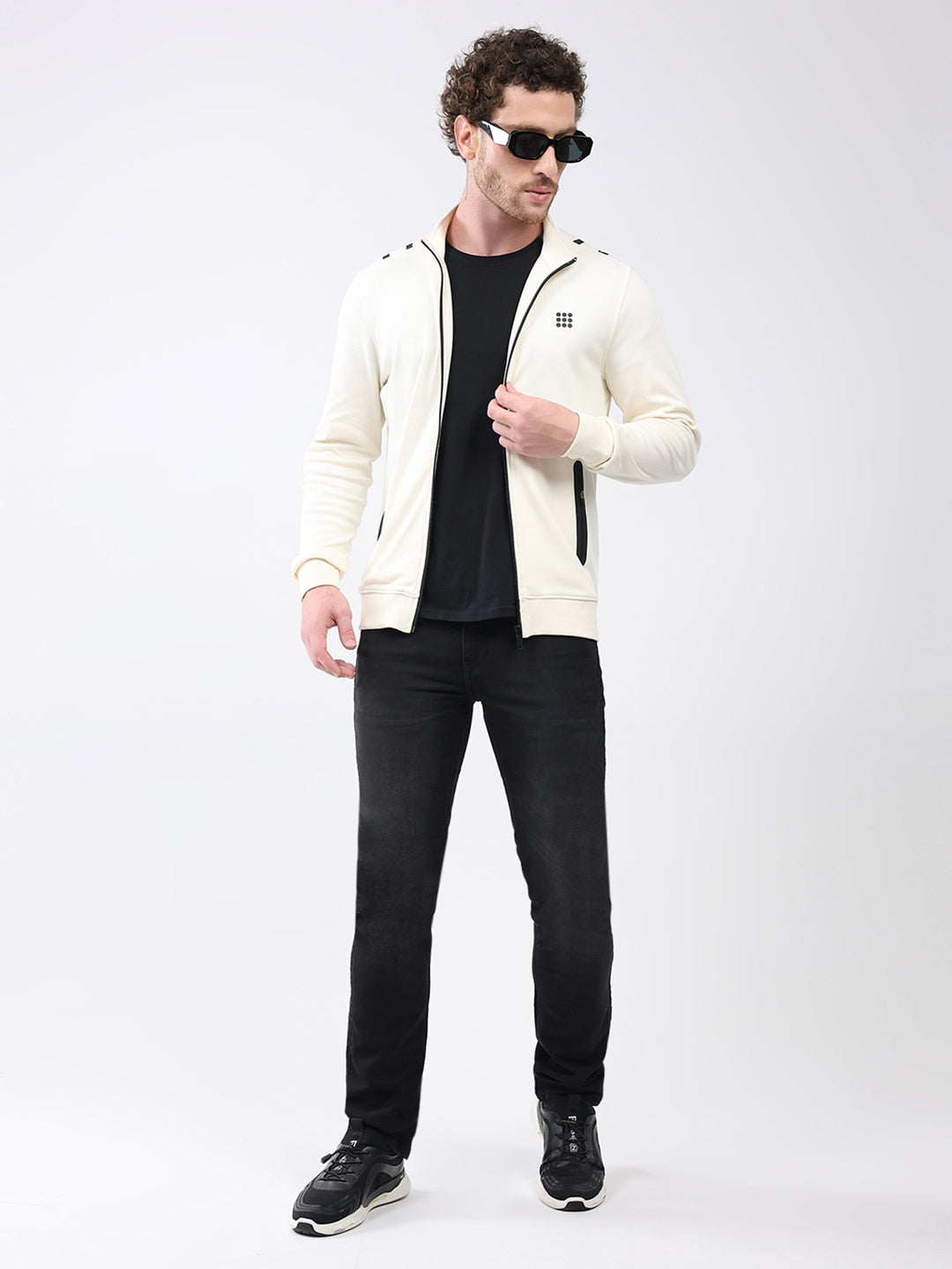 Rock.it Men White Printed Mock Neck Full Sleeve Sweatshirt