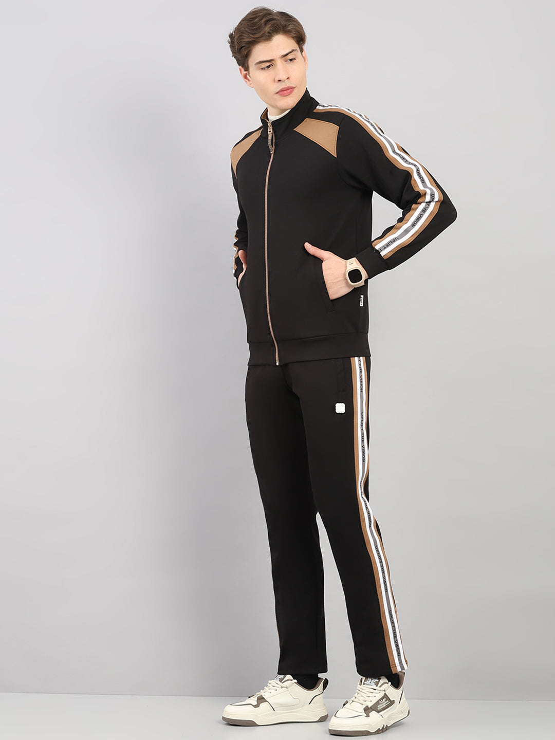 Rock.it Men Black Solid Round Neck Sleeveless Winter Tracksuit