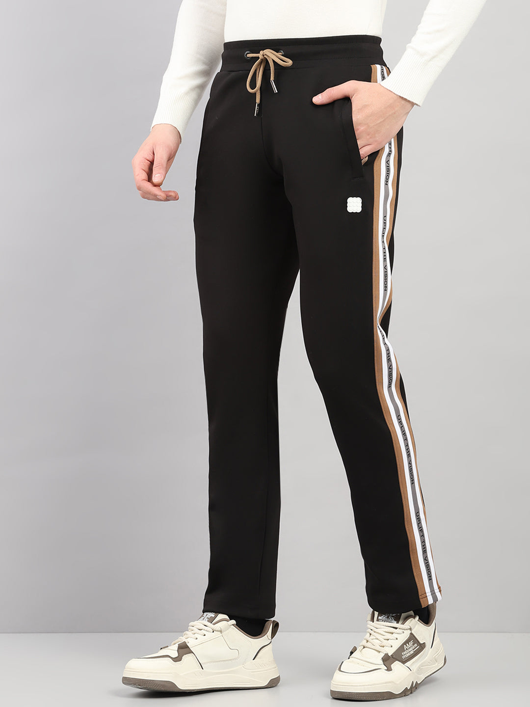 Rock.it Men Black Solid Round Neck Sleeveless Winter Tracksuit