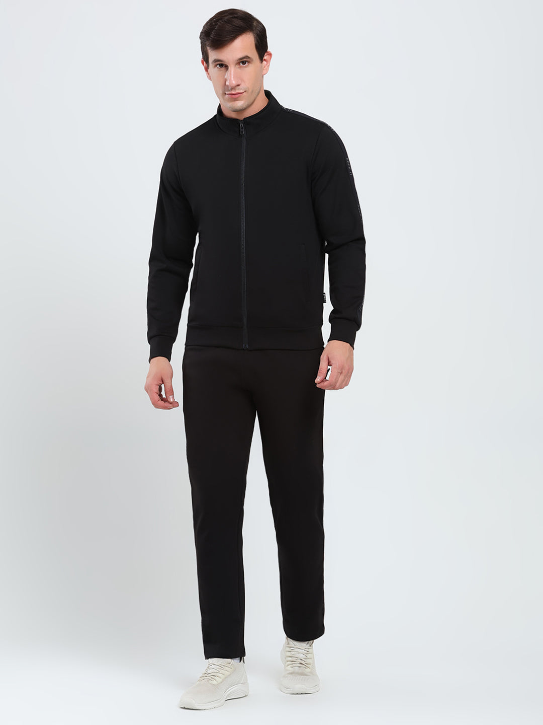 Rock.it Men Black Solid Mock Neck Full Sleeve Winter Tracksuit