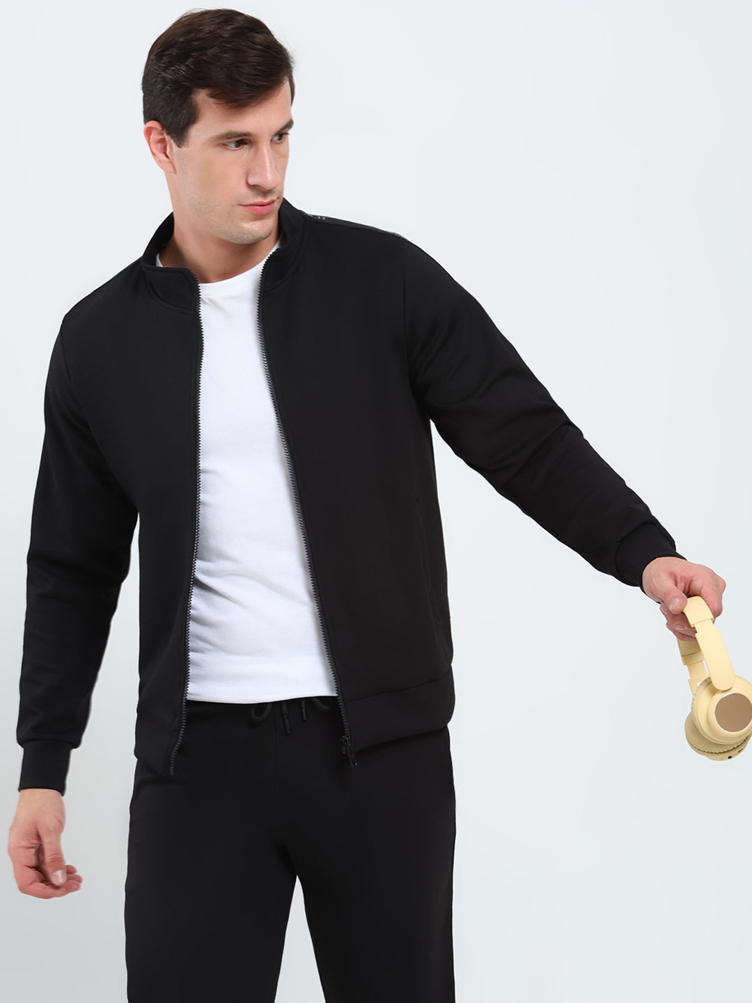 Rock.it Men Black Solid Mock Neck Full Sleeve Winter Tracksuit