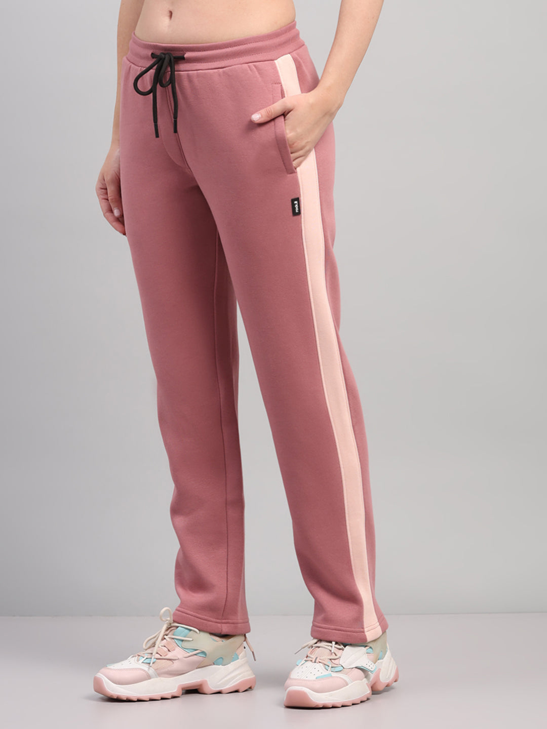 Rock.it Women Mauve Solid Hooded Full Sleeve Winter Tracksuit