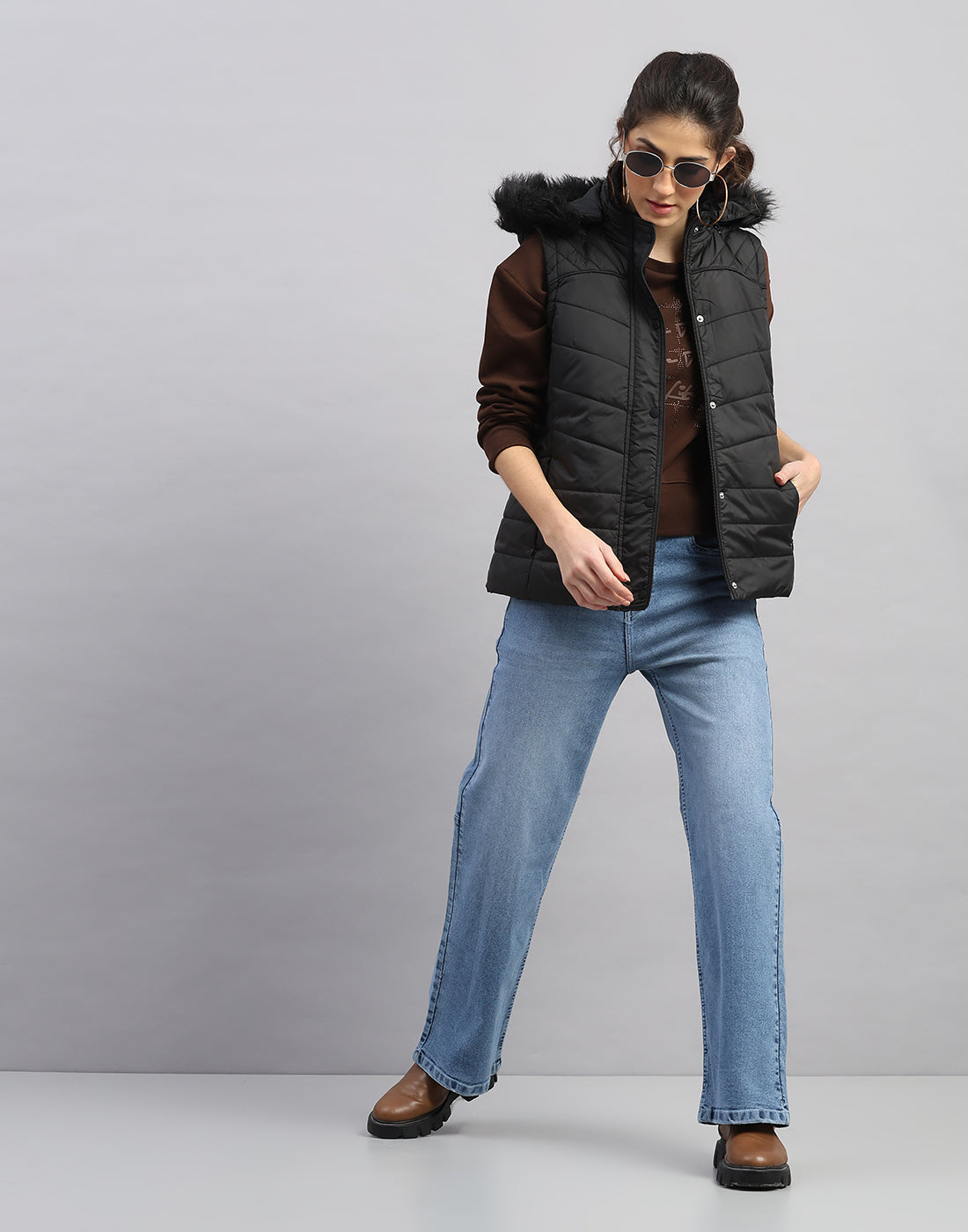 Rock.it Women Black Solid Collar Sleeveless Jacket