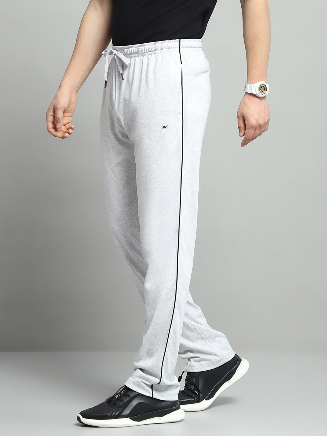 Men Off White Solid Regular Fit Lower